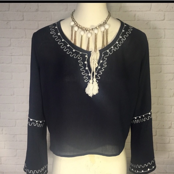 Band of Gypsies Tops - Boho bell sleeve blouse women’s XS NWT navy